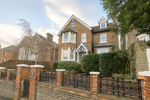 5 bedroom detached house for sale, Watts Avenue, Rochester