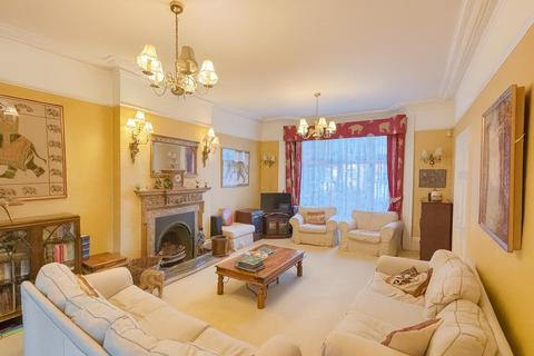 5 bedroom detached house for sale, Watts Avenue, Rochester