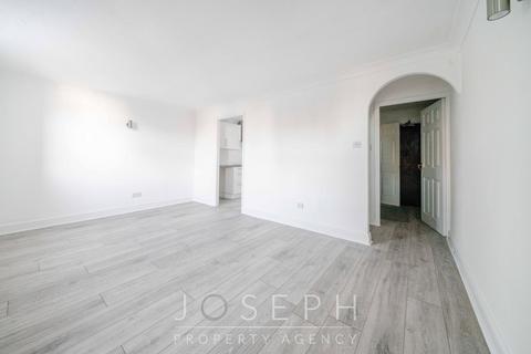 Studio to rent, Gippeswyk Road, Ipswich, IP2