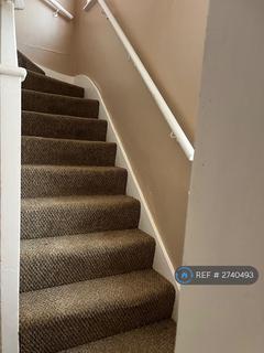 1 bedroom in a house share to rent, Carshalton, Carshalton, SM5