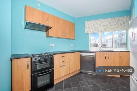 1 bedroom in a flat share to rent, Joel Street, Northwood, HA6