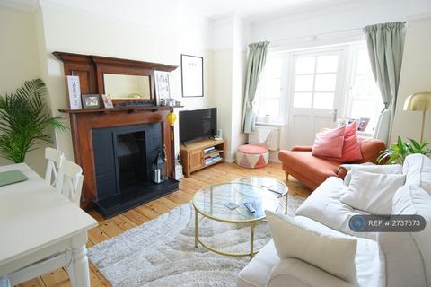 1 bedroom flat to rent, Amerland Road, London, SW18