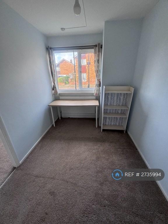 Small Bedroom 2