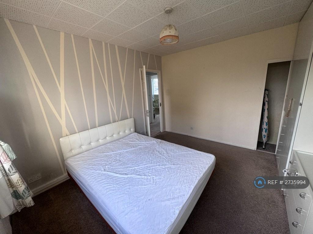 Big Bedroom 1