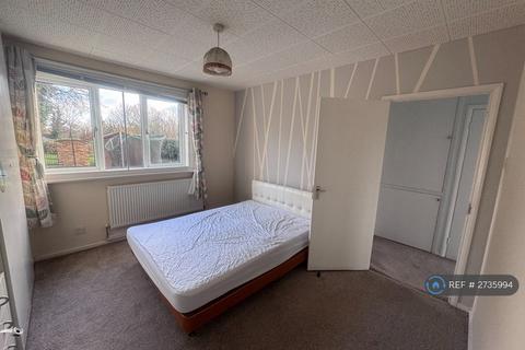 2 bedroom maisonette to rent, Stratton Close, London, TW3