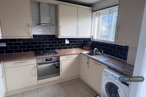 2 bedroom maisonette to rent, Stratton Close, London, TW3