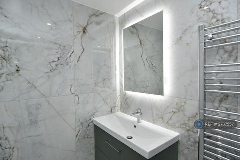 1 bedroom flat to rent, Westbourne Grove Terrace, London, W2