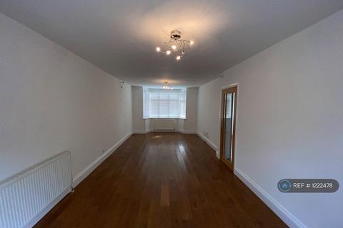 3 bedroom semi-detached house to rent, Brookvale Road, Solihull, B92