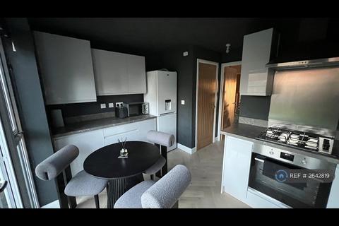 2 bedroom end of terrace house to rent, Eagle Crescent, Newent, GL18