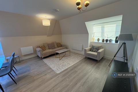 2 bedroom flat to rent, Burrell House, Watford, WD24