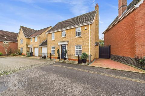 4 bedroom detached house for sale, Burroughs Way, Wymondham