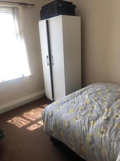 2 bedroom end of terrace house to rent, 15 Windermere Street