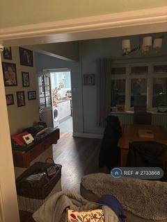 1 bedroom in a house share to rent, Manor Place, Wirral, CH62