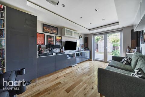 5 bedroom detached house for sale, Carrington Way, Braintree
