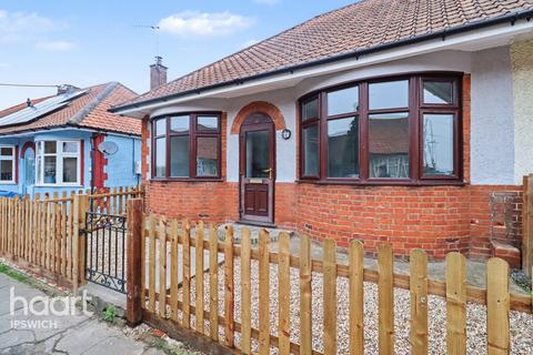 2 bedroom semi-detached bungalow for sale, Pearl Road, Ipswich