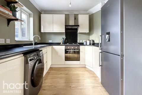 3 bedroom semi-detached house for sale, Coggeshall Road, Braintree