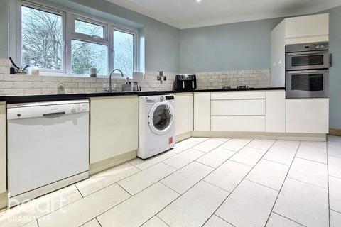 undefined, Orchard Drive, Braintree