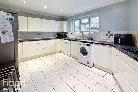 4 bedroom semi-detached house for sale, Orchard Drive, Braintree
