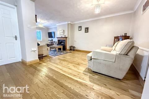 4 bedroom semi-detached house for sale, Orchard Drive, Braintree