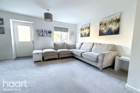 3 bedroom semi-detached house for sale, Stour Close, Dunmow