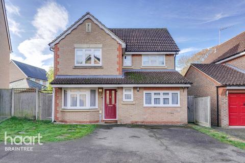 4 bedroom detached house for sale, Guinea Close, Braintree