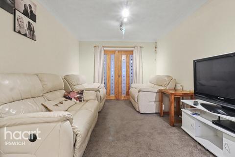 3 bedroom semi-detached house for sale, Humber Doucy Lane, Ipswich