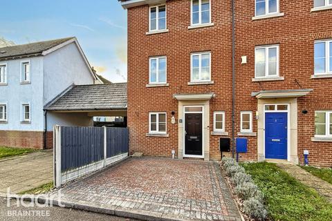 3 bedroom townhouse for sale, Osmond Close, Braintree