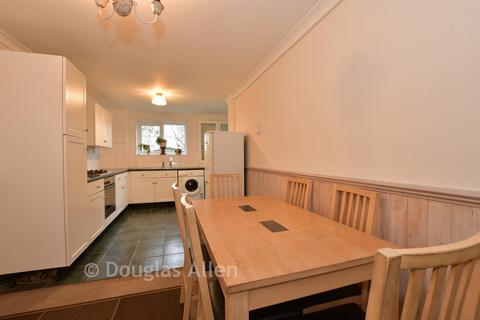 4 bedroom terraced house for sale, Hartford End, Basildon, Essex