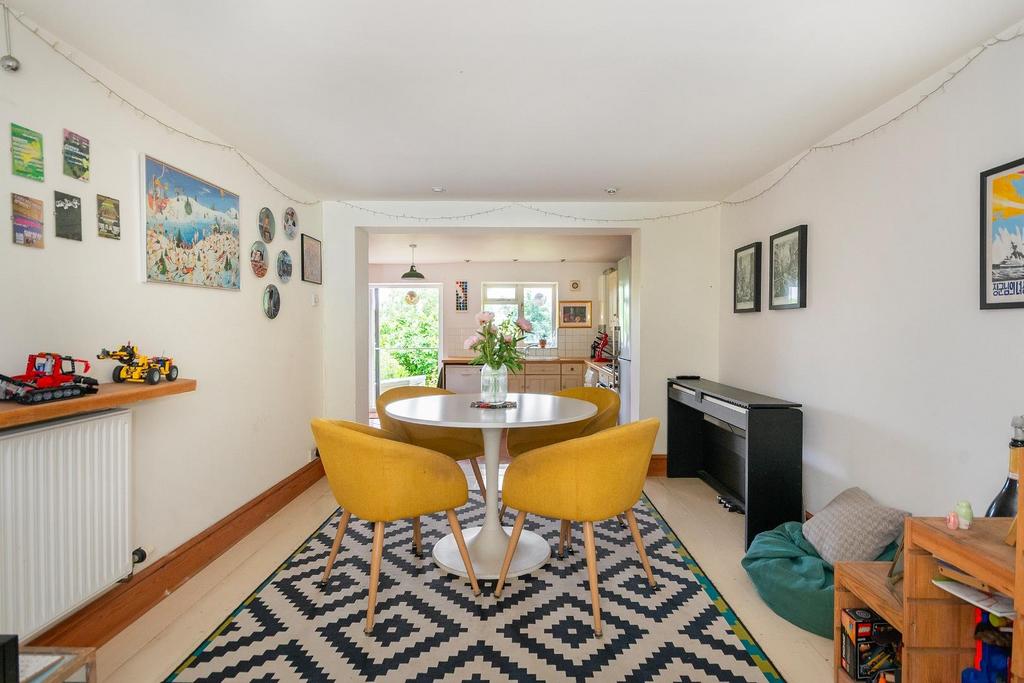 1 S5 R1 KE - Family Dining Room A.jpg