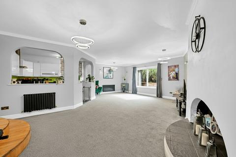 2 bedroom flat for sale, Oakfield Lane, Barclay Court Oakfield Lane, DA1