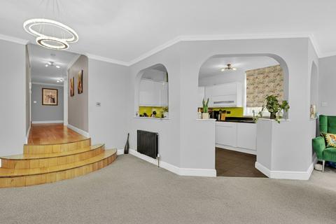 2 bedroom flat for sale, Oakfield Lane, Barclay Court Oakfield Lane, DA1