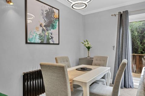 2 bedroom flat for sale, Oakfield Lane, Barclay Court Oakfield Lane, DA1