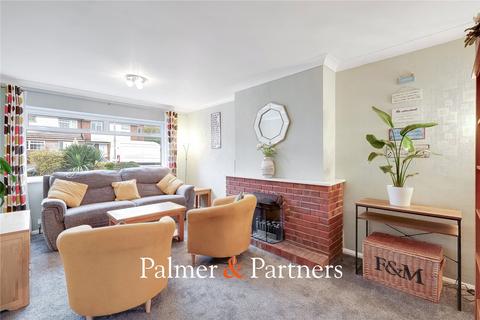 4 bedroom semi-detached house for sale, Canford Close, Essex CM2