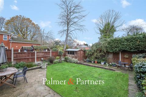 4 bedroom semi-detached house for sale, Canford Close, Essex CM2
