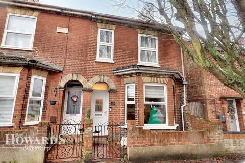 3 bedroom end of terrace house for sale, Ipswich Road, Lowestoft
