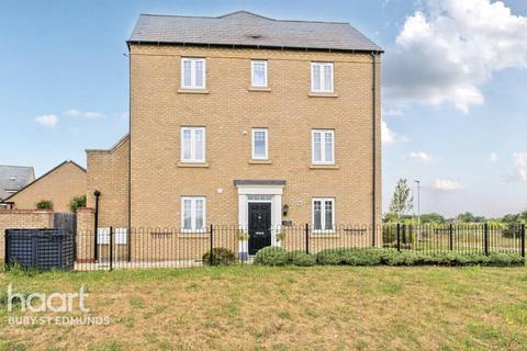 undefined, Great Hall Drive, BURY ST EDMUNDS