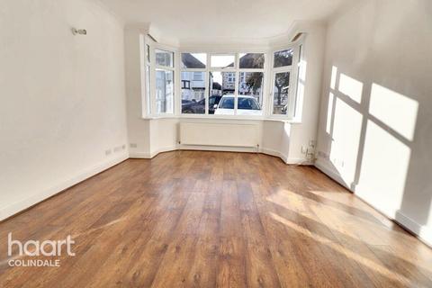 4 bedroom terraced house for sale, Evelyn Avenue, NW9
