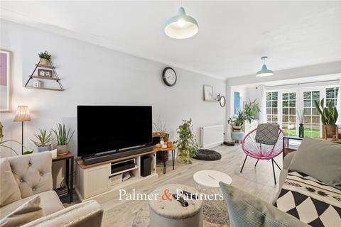 4 bedroom detached house for sale, St. Fabians Drive, Essex CM1