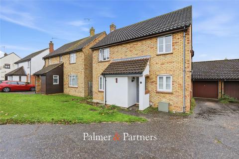 4 bedroom detached house for sale, St. Fabians Drive, Essex CM1