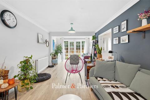 4 bedroom detached house for sale, St. Fabians Drive, Essex CM1