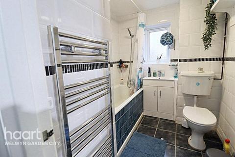 2 bedroom apartment for sale, Haymeads, Welwyn Garden City
