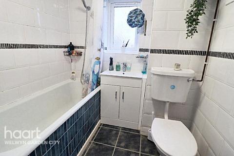 2 bedroom apartment for sale, Haymeads, Welwyn Garden City