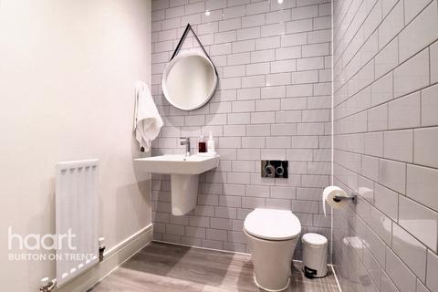 3 bedroom semi-detached house for sale, Amber Place, Swadlincote