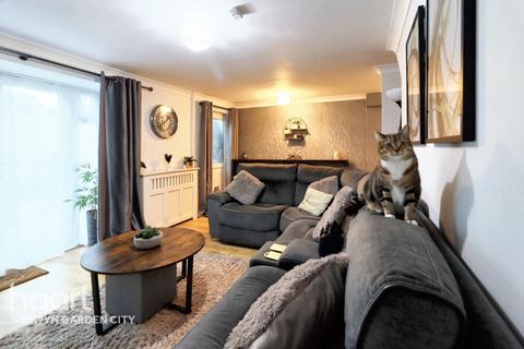 3 bedroom terraced house for sale, Indells, Hatfield