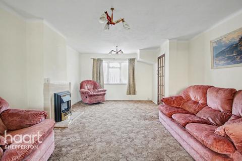 3 bedroom link detached house for sale, Hawthorn Way, Shepperton