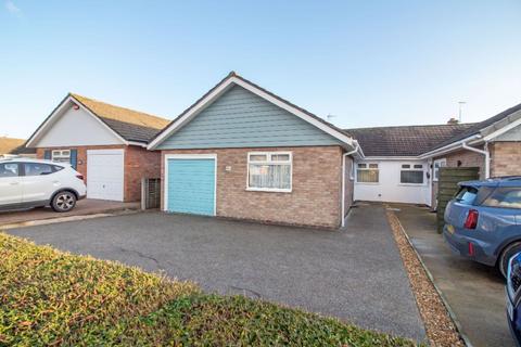 3 bedroom semi-detached bungalow for sale, Milton Road, Cowplain, PO8 8JR