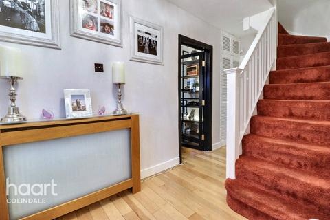5 bedroom semi-detached house for sale, Laurel Gardens, NW7