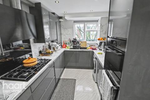 undefined, Whittle Close, Southall