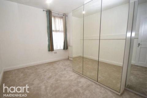 2 bedroom semi-detached house for sale, Queens Road, High Wycombe