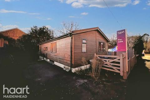 2 bedroom park home for sale, Brownfield Gardens, Maidenhead